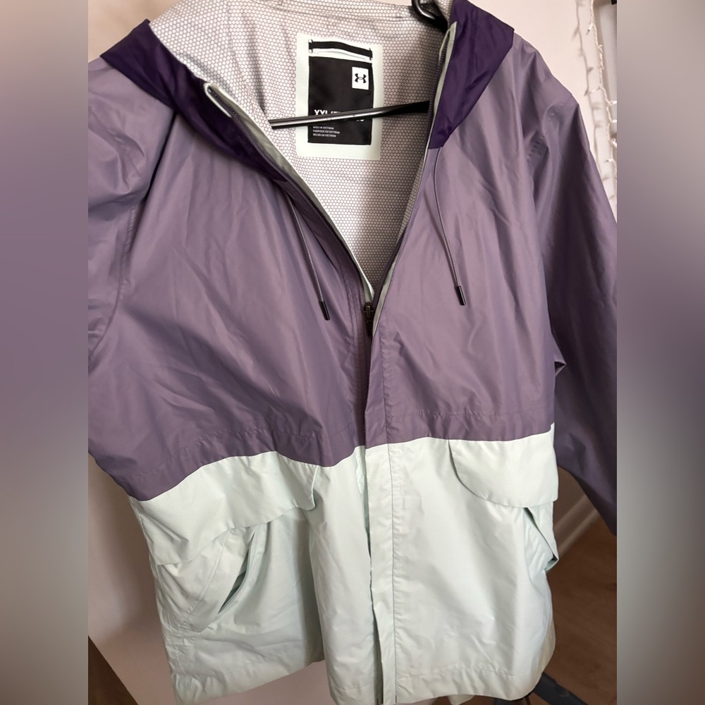Under Armour Purple and Aqua Rain Jacket XXL Like New